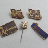 Valik Eestimaa Rahvarinde rinnamärke (1)