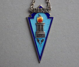 Pärnu 2. Keskkooli 1961 a. lennu hõbedast koolilõpumärk