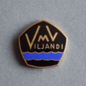100