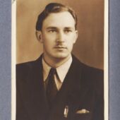 Foto Türi Aiandustehnikumis 1949 a. nooremagronoomi kutse omandanud Aleksander Jansonist