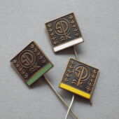 Valik Saaremaa Piimatoodete Kombinaadi tööstaaži rinnamärke