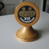 16. Viru Mängude puidust karikas (Tapa Muuseum)